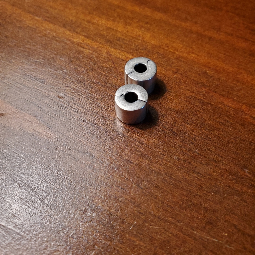 Pandora Smooth silver clips/ retired/ pair